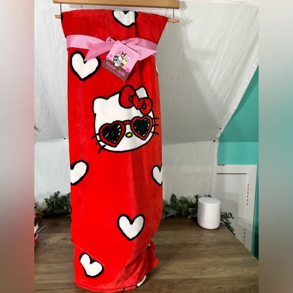 Hello Kitty ♥️ throw blanket - Picture 1 of 3